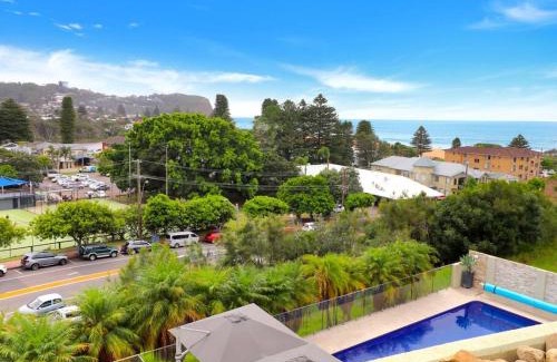 Avoca Beach Apartment | Stunning 3-Bedroom Apartment with Ocean Views & Pool Access