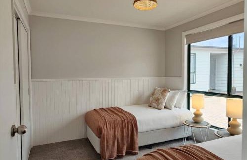 Bicheno House | Explore Unit 3 Little Banksia - Ideal Base for Families