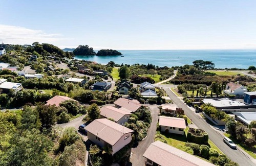 Kaiteriteri House | Family-Friendly Unit 4 Kaiteri Apartments - Guests Love It!