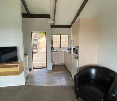 Kaiteriteri House | Family-Friendly Unit 4 Kaiteri Apartments - Guests Love It!