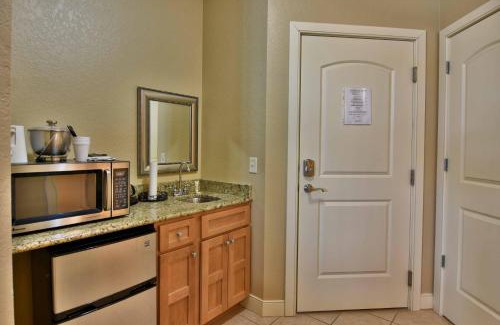 Birchwood Apartment | Cozy 1Bd Efficiency Condo - Family-Friendly Retreat