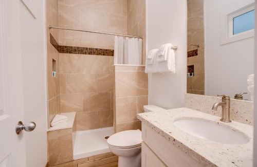 Wailuku Apartment | Maui Ohana Modern Studio with Oceanfront Views