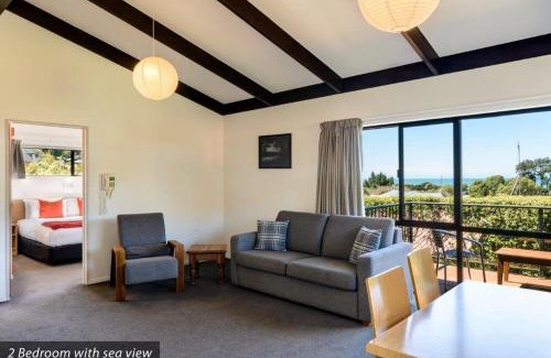 Kaiteriteri House | Family-Friendly Unit 7 Kaiteri Apartments - Guest Rated 9/10