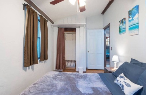 Windermere House | UNIT D · Oceanic Lakeside Windermere Bungalow, 1 GB Wi-Fi