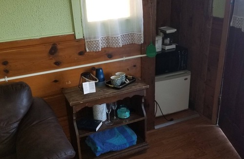 Northeastern Michigan Resort | Idyllic Unit #3 - The Lazy Fish with Beachfront Access