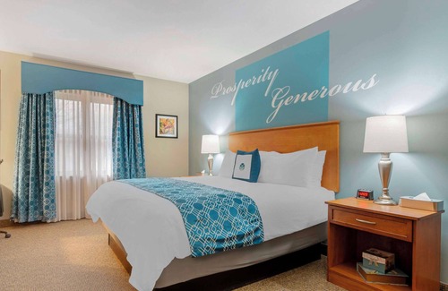 Unity Village Hotel | Unity Hotel & Conference Center: Guest Rated 9.6, Family-Friendly