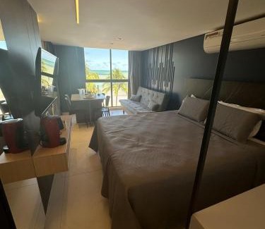 Portal do Sol Apartment | Family-Friendly Unity Suites with Oceanfront Pool Access