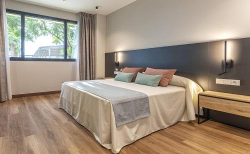 San Vicente del Raspeig Hotel | Discover Family-Friendly Comfort at Hotel Villa Universitaria