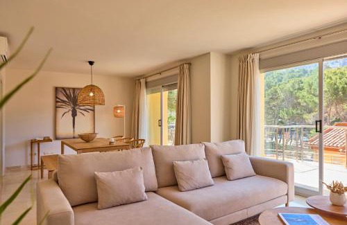 Sant Elm House | Charming Universal Aquamarin Beach Houses with Ocean Views