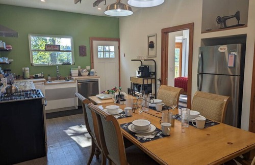 Hurleyville House | Accessible Agrihood Farmhouse: Hiking, Fireplace & Family Fun