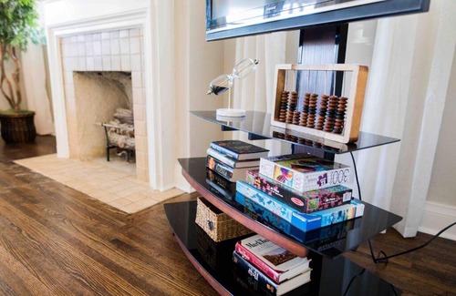 Florence Park House | Top-Rated Stay at University of Tulsa EXPO Blue Door
