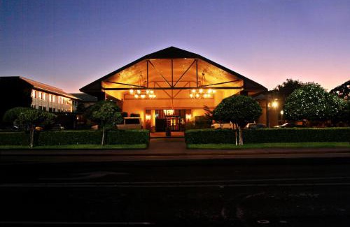Raisin Hotel | Convenient University Square Hotel: Family & Accessibility Focused