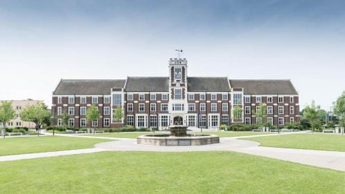 Loughborough Apartment | Family-Friendly Getaway at University Walk - Rated 9.1/10