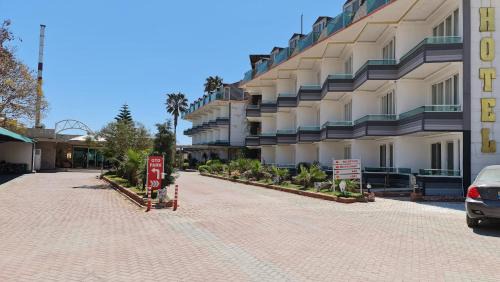 Anamur Resort | Enjoy Unluselek Hotel's Oceanfront Retreat & Unique Amenities