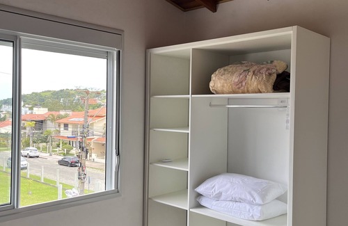 Garopaba House | Inviting House with Pool and Spa - Guest Rated 9.6/10