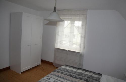 Stein Apartment | Family-Friendly Stay at Unnerm Keeshawwe - Rated 8/10