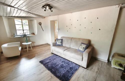 Faggeto Lario Apartment | Scenic Lake Views with Child-Friendly Amenities