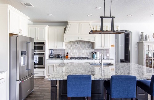 Spring Branch House | Serene 3-Suite Couples Retreat Near Canyon Lake - Rated 10/10