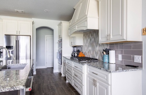 Spring Branch House | Serene 3-Suite Couples Retreat Near Canyon Lake - Rated 10/10