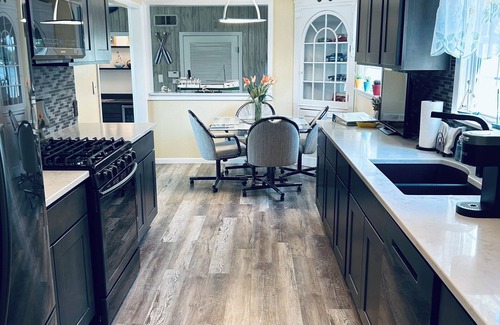 Twin Lake House | Idyllic Getaway at Twin Lake: Pet-Friendly and Family Fun