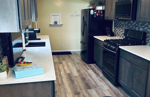 Twin Lake House | Idyllic Getaway at Twin Lake: Pet-Friendly and Family Fun