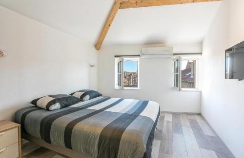 Metz-Centre – Ancienne Ville Apartment | Family-Friendly UnSejourAmetz-fr Meublés in Ossons