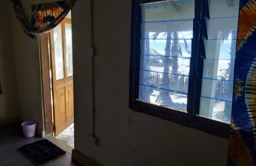 Gunjur House | Discover Paradise Roundhouse in South Gambia's Serenity