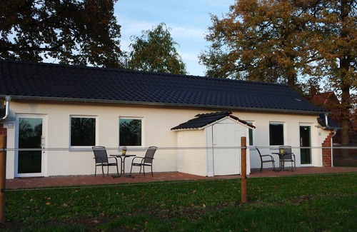 Glandorf House | Relaxing Unter den Eichen: Renovated & Cozy Retreat
