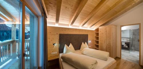 Funes House | Oceanfront Unterkantiolerhof: Guest Rated 9.6/10