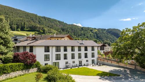 Bressanone House | Family-Friendly Retreat at Untermoarhof Albeins