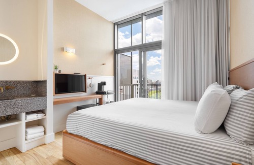 Bowery Hotel | Explore Untitled at 3 Freeman Alley - Rated 9.2/10!