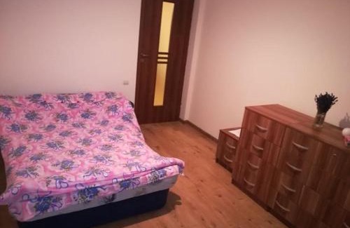 Cluj-Napoca Apartment | Guest Rated 10/10: Untold 2024 - Garden Apartment for Groups