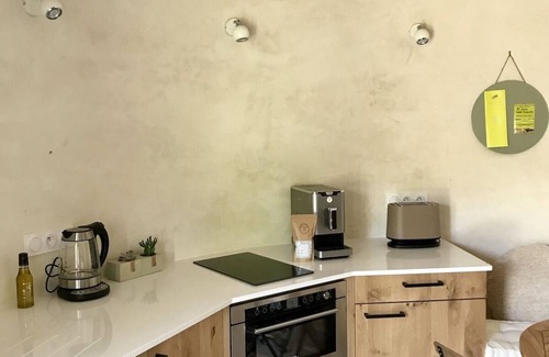 Oppede Apartment | Unique Dovecote Retreat in Luberon with Hot Tub Access