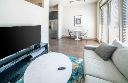 Richardson Apartment | Relax at Cityline I Premium 1BR: Pool, Spa & Pet-Friendly