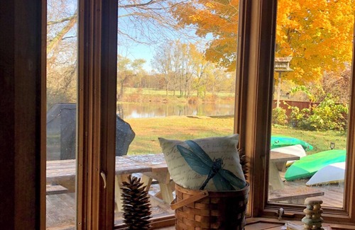 Stroh Cabin | Unwind at this charming A-frame cabin on the lake, ideal for families and pets!