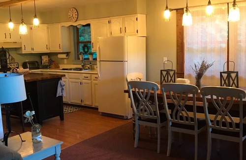 Whitehall House | Experience Serenity at Hills Pond: Guest Rated 10/10