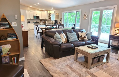 Pequot Lakes Cabin | New Family-Friendly Cabin on Sibley Lake with Hot Tub