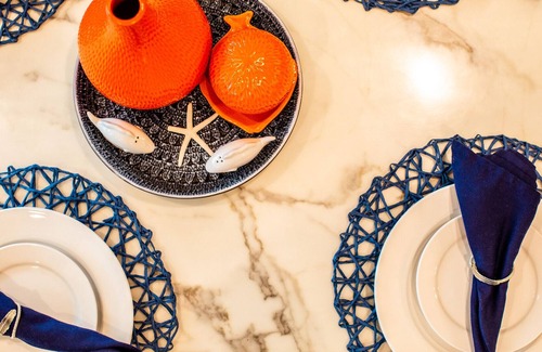 Montgomery Apartment | Unwind & Sail away at our Stylish Marina Home