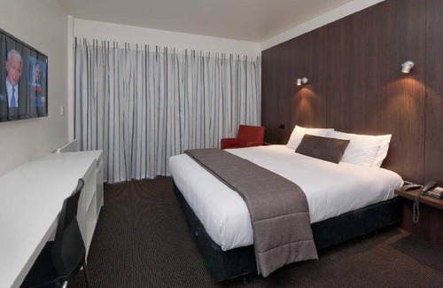Riccarton House | Relax at Serenity in the City Studio with Family-Friendly Amenities