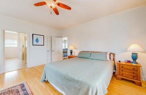 Shoreline Park House | Explore Up a Lazy River: Family and Pet-Friendly Escape