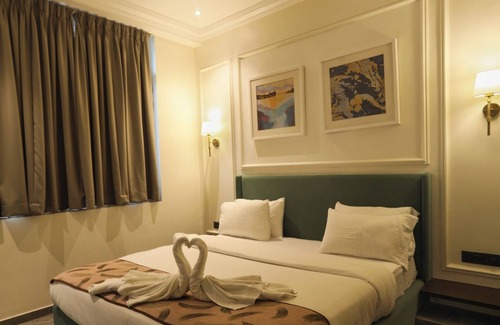 Amravati Hotel | Cozy Up And Above: Breakfast Included & Family Friendly