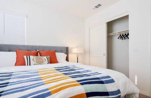Fontana Apartment | Ideal Extended Stay with Pet-Friendly Amenities & 4-Star Comfort