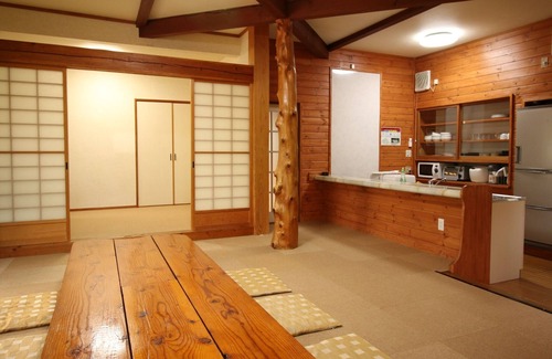 Inawashiro House | Cozy Retreat for 8 at Shakuder 7 Building, Fukushima