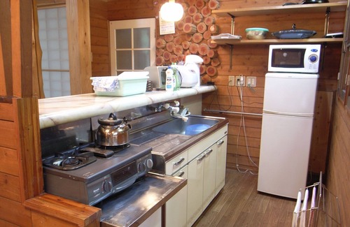 Inawashiro House | Cozy Retreat for 8 at Shakuder 7 Building, Fukushima