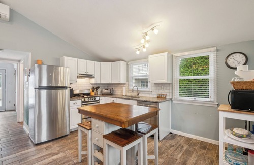 Surf City House | Cozy Surf City Retreat - Steps Away from the Beach!