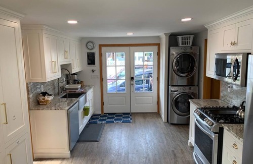 Old Lyme House | Perfect 4BR Beach House with Ocean View & Pet Friendly