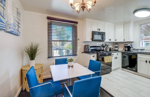 Nauck House | Comfortable Arlington Townhome - 5 Mi to National Mall