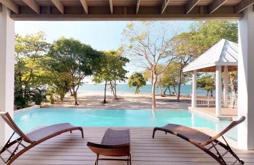 Palmetto Bay House | Idyllic Private Beachfront Retreat at Palmetto Bay Resort