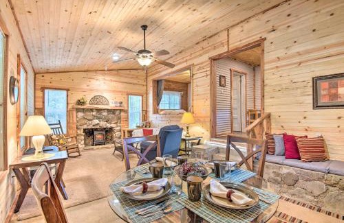 Hatton House | Welcoming Cabin with Porch, Steps from Cossatot River