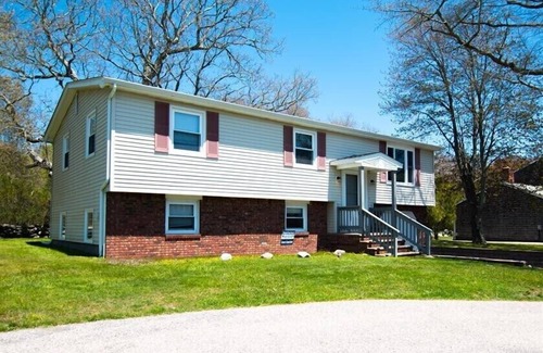 Eastward Look House | Cozy Eastward Look Beach Home with Ocean View Amenities